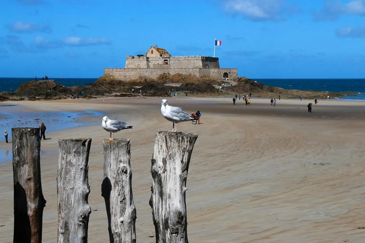 Bed & Breakfast Maison Alfred Et Agatha Pleudihen-sur-Rance France